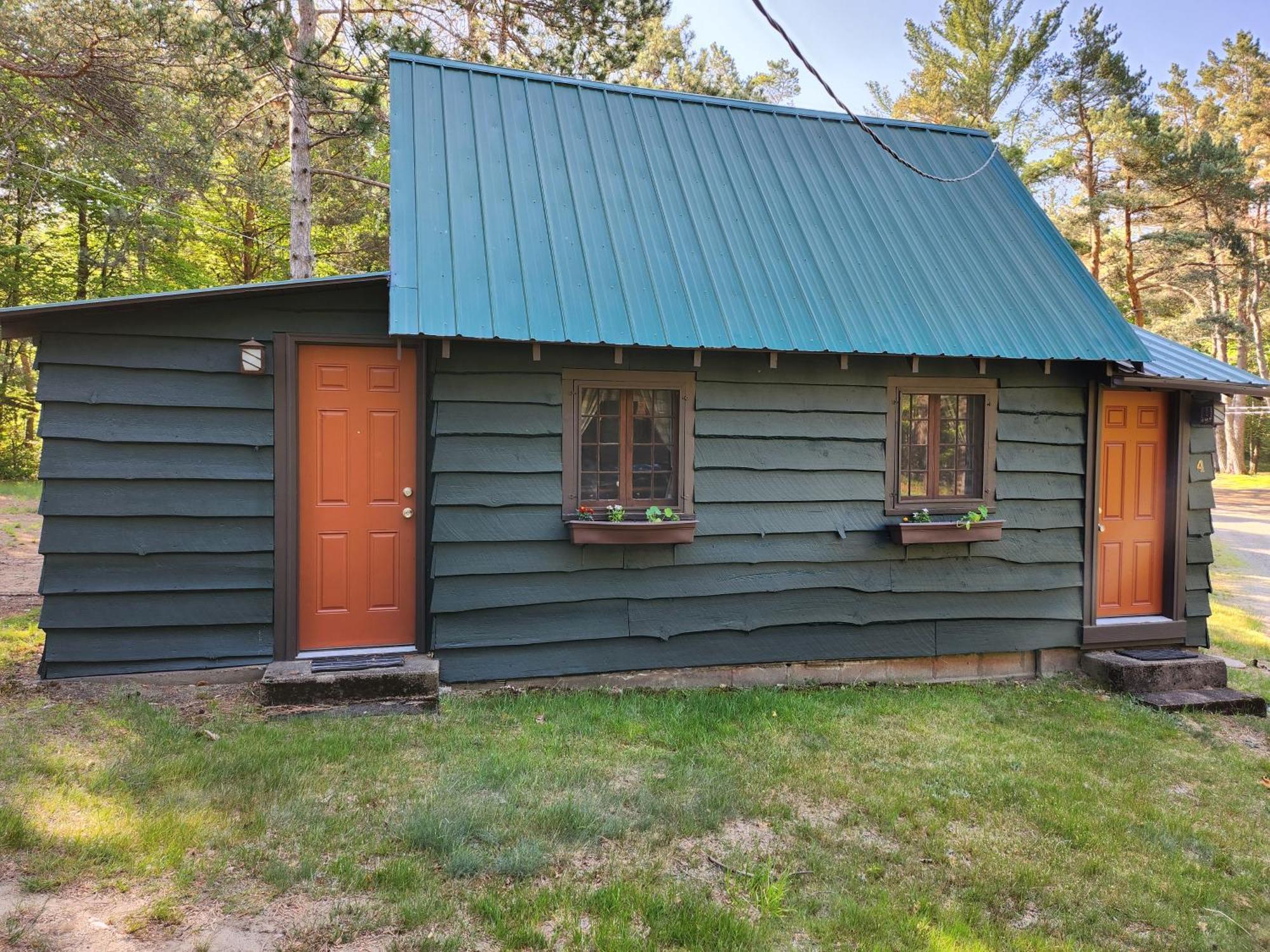 Moreno'S Adirondack Cabins Саранак-Лейк Экстерьер фото