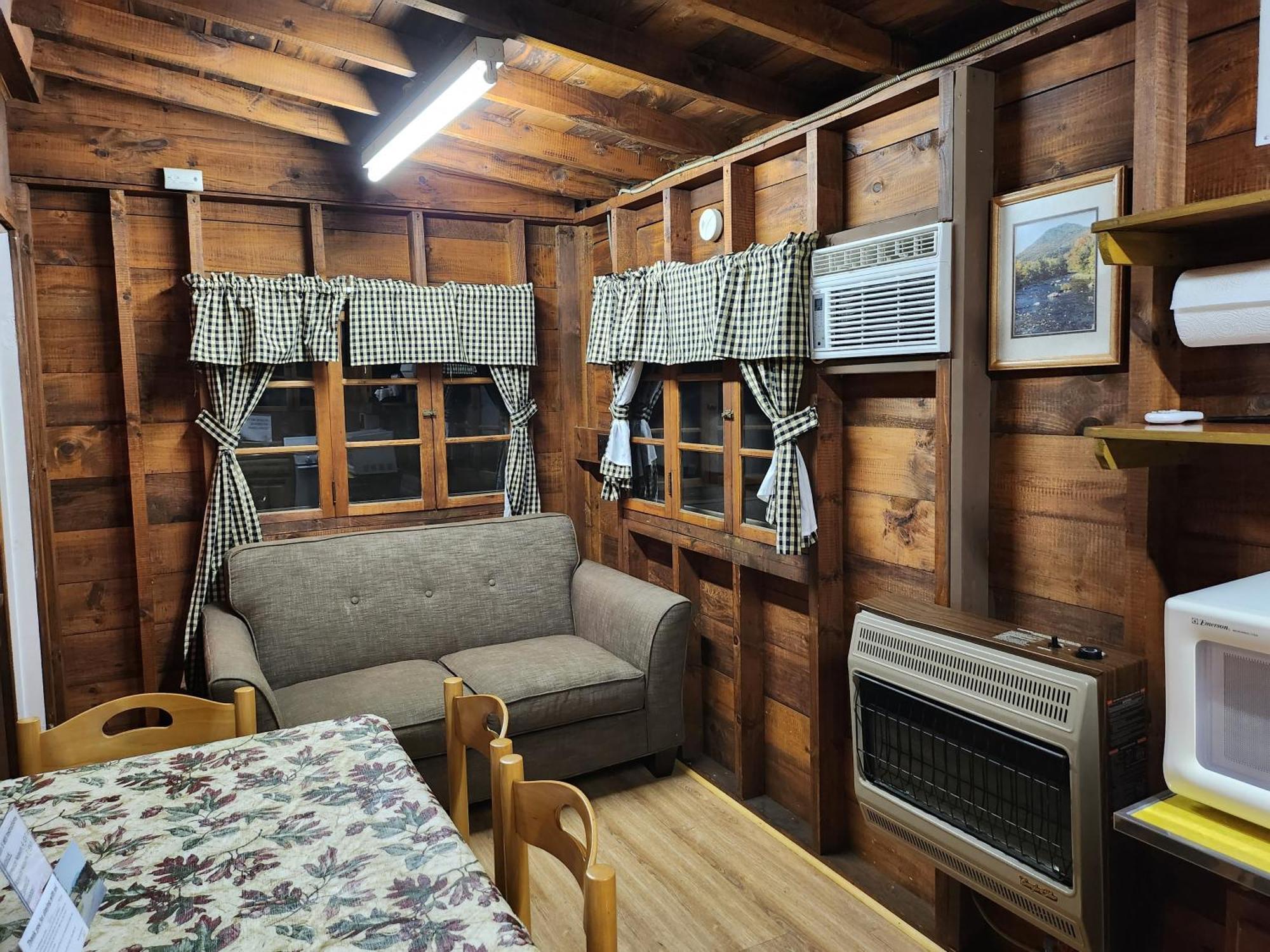 Moreno'S Adirondack Cabins Саранак-Лейк Экстерьер фото