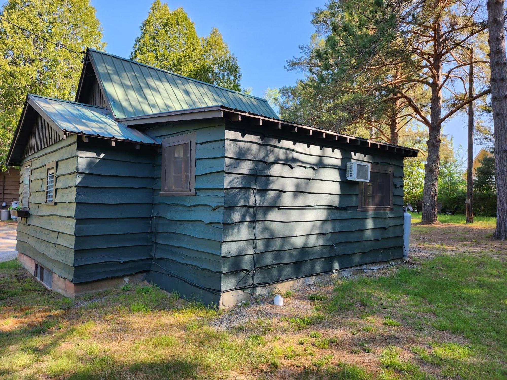 Moreno'S Adirondack Cabins Саранак-Лейк Экстерьер фото